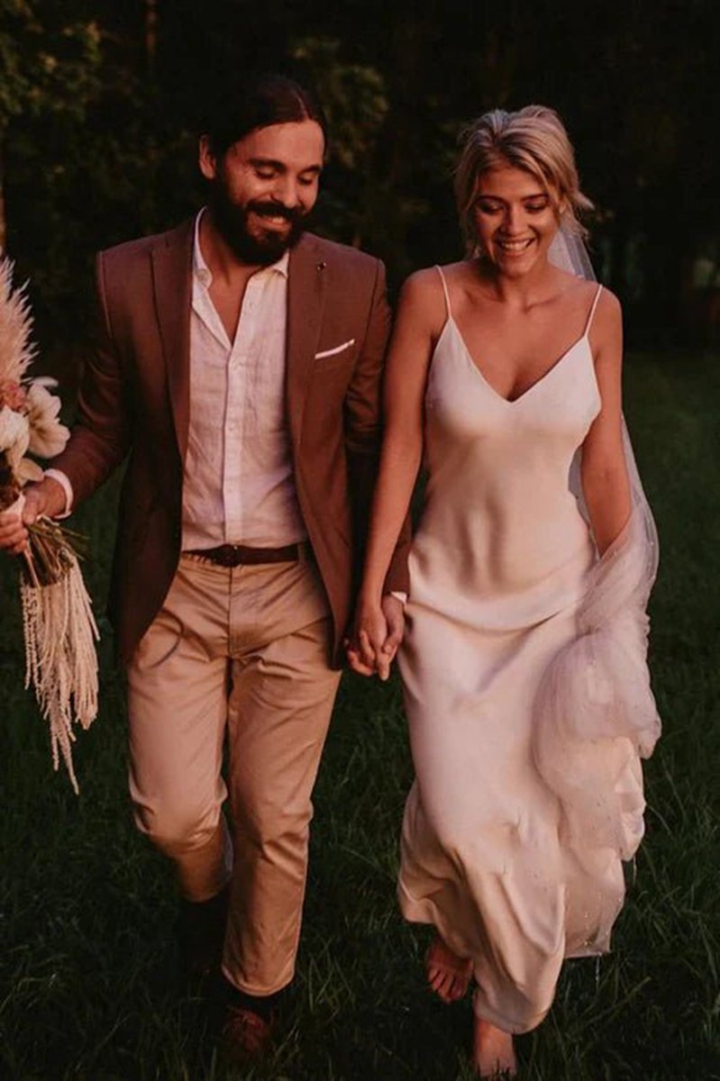 Spaghetti Straps V-neck Simple Beach Wedding Dresses