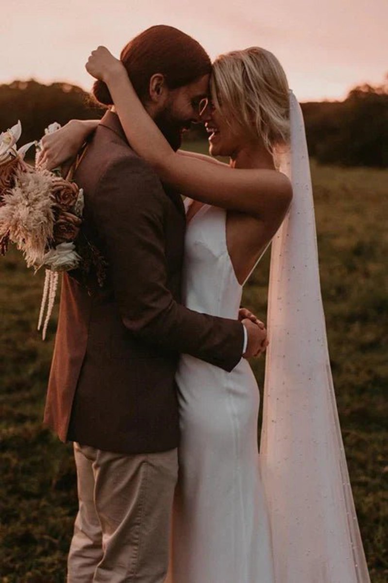 Spaghetti Straps V-neck Simple Beach Wedding Dresses