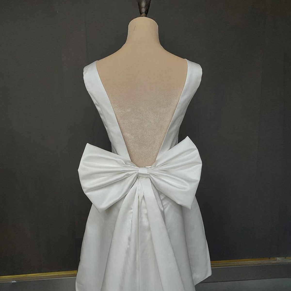 A-line Satin V-Neck Short Wedding Dresses with Large Bow