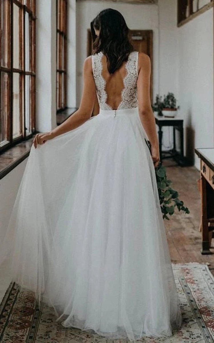 Rustic Boho Elegant A-line Tulle Lace V-neck Open Back Floor Length Sleeveless Wedding Dresses