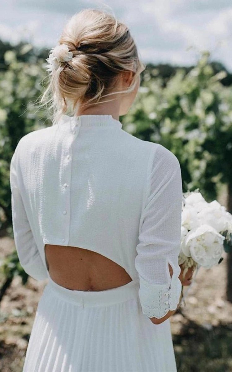 Vintage Modest Long Sleeve Wedding Dresses with Pleats Simple Tea-length A-line High Neck