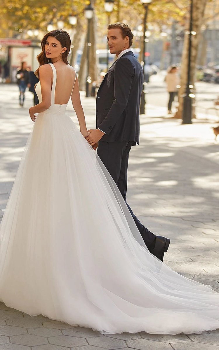 Simple A-line Minimalist Casual Square Tulle Wedding Dresses with Sweep Train