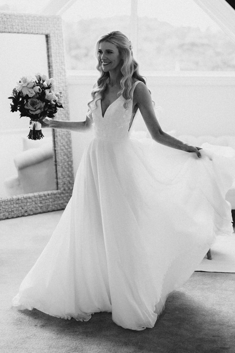 Elegant A-line V Neck Chiffon Wedding Dresses with Appliques
