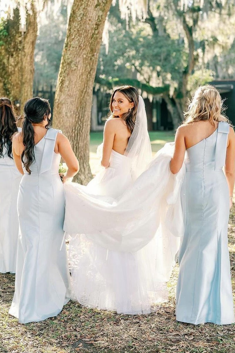 Elegant A-line Strapless Satin Wedding Dresses