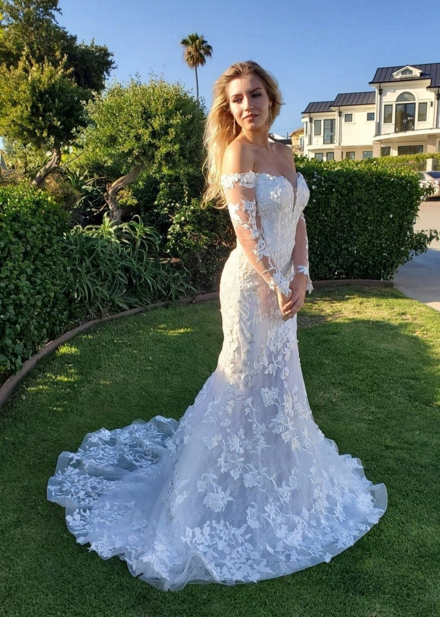 Elegant Mermaid Long Sleeve Off the Shoulder Lace Wedding Dresses