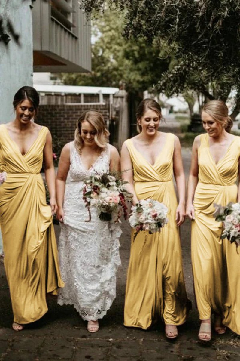 Chic V Neck Sleeveless Long Bridesmaid Dresses Simple Floor Length Bridesmaid Dresses