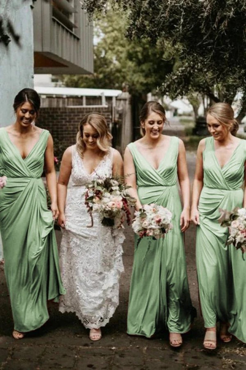 Chic V Neck Sleeveless Long Bridesmaid Dresses Simple Floor Length Bridesmaid Dresses