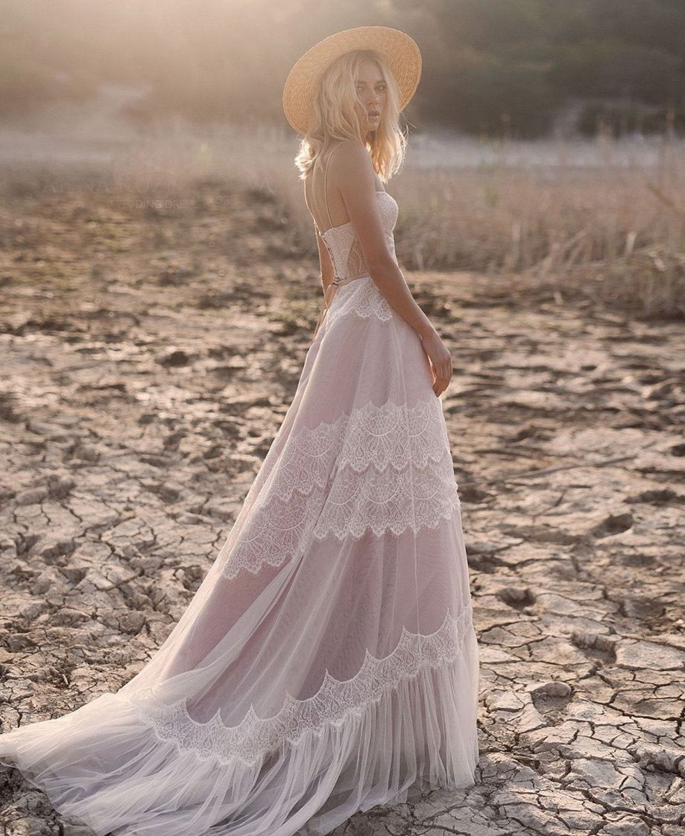 A-line Lace Spaghetti Straps Sleeveless Boho Wedding Dresses