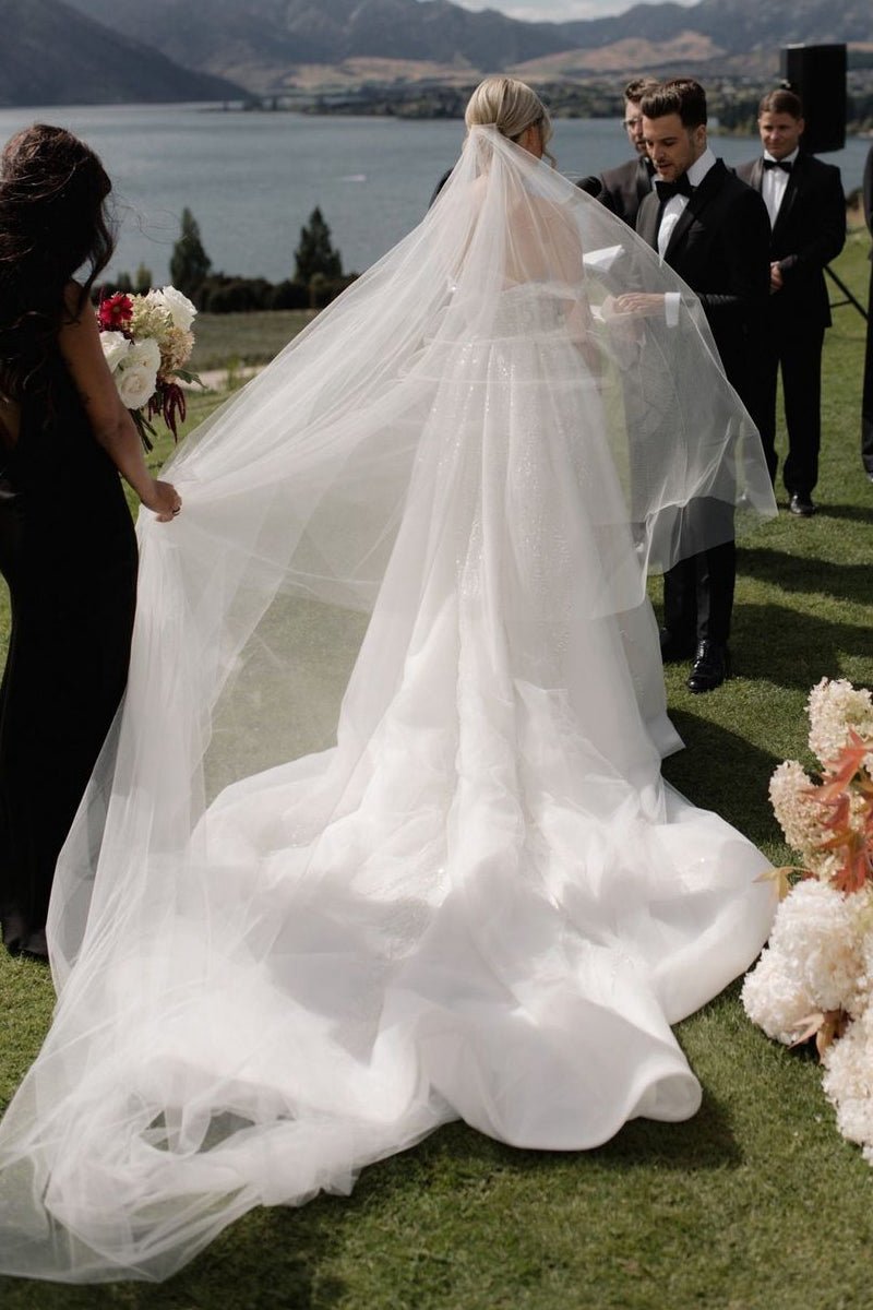 A-line Off the Shoulder Sequin Wedding Dresses