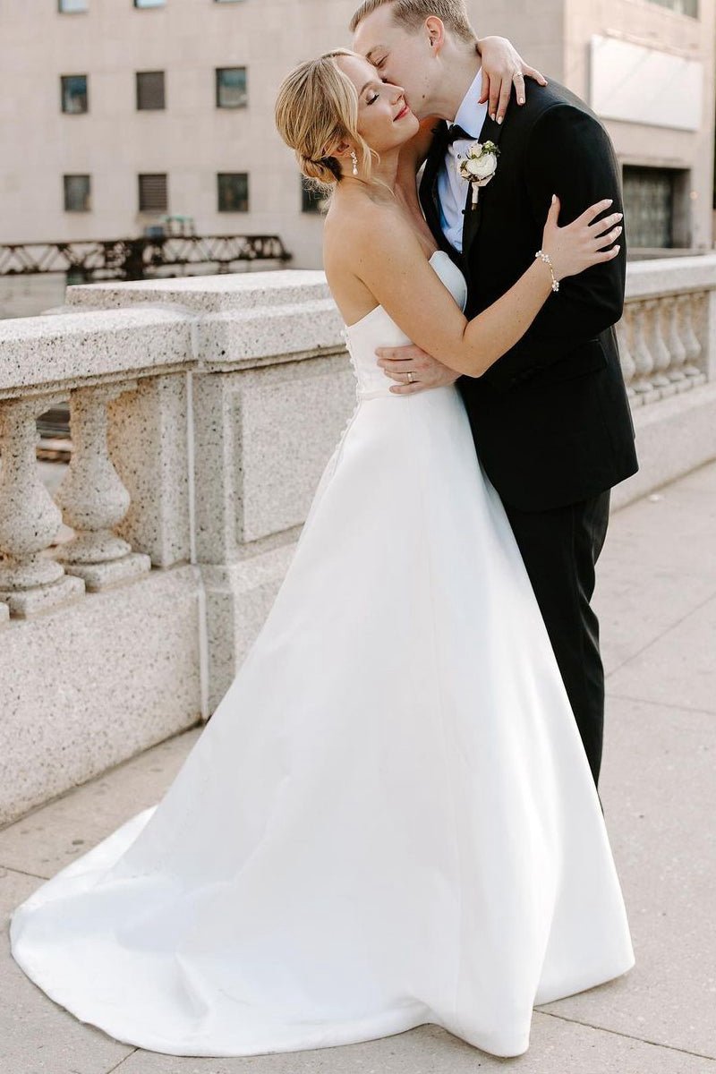 A-line Sweetheart Satin Wedding Dresses
