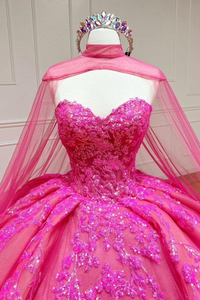 Vintage Ball Gown Sweetheart Lace Appliques Tulle Long Quinceanera Dresses