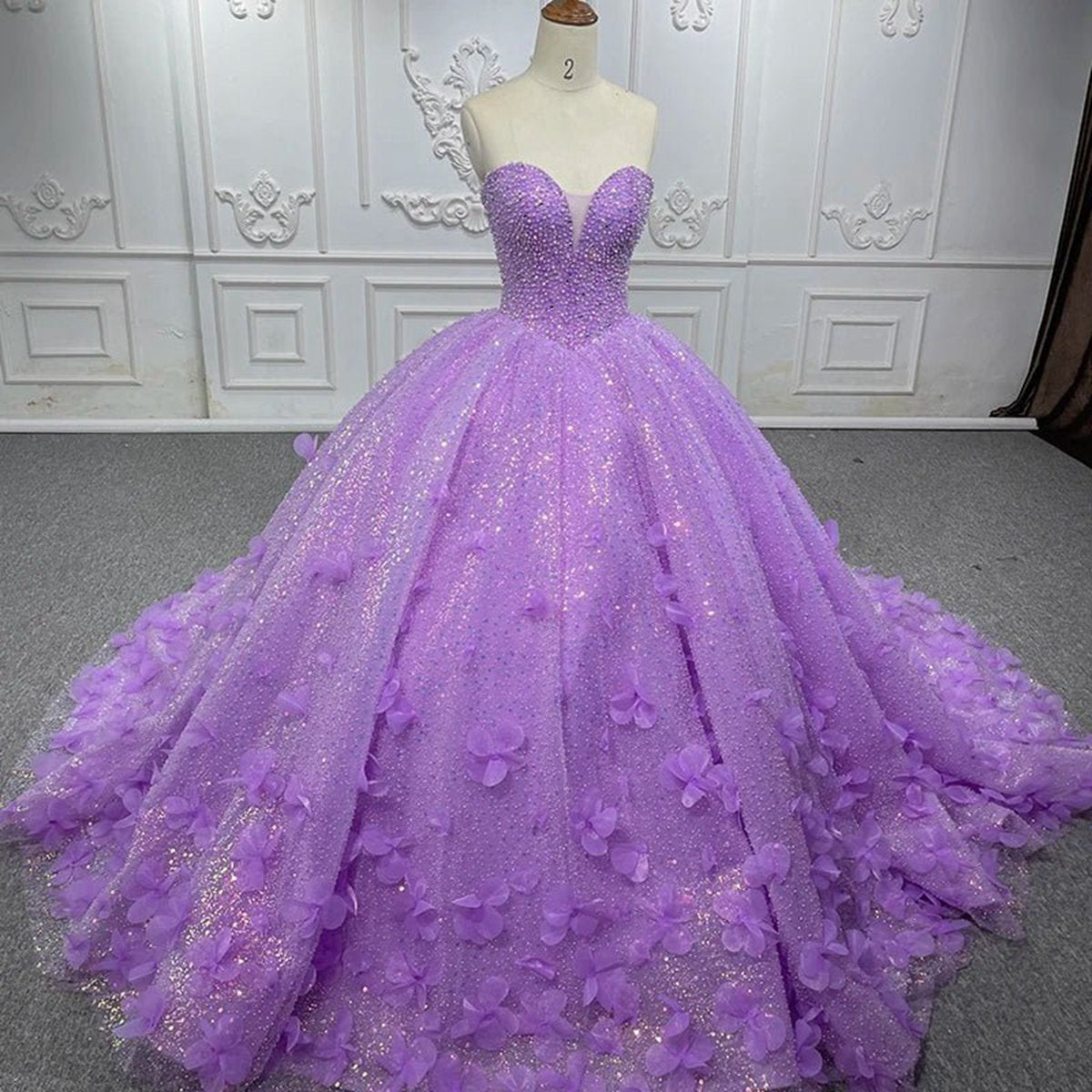 Quinceanera Dresses Sparkly Beading Appliques Evening Party Dresses Strapless Sweetheart Ball Gown