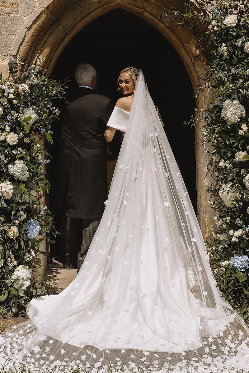 Gorgeous Mermaid Off the Shoulder Satin Wedding Dresses