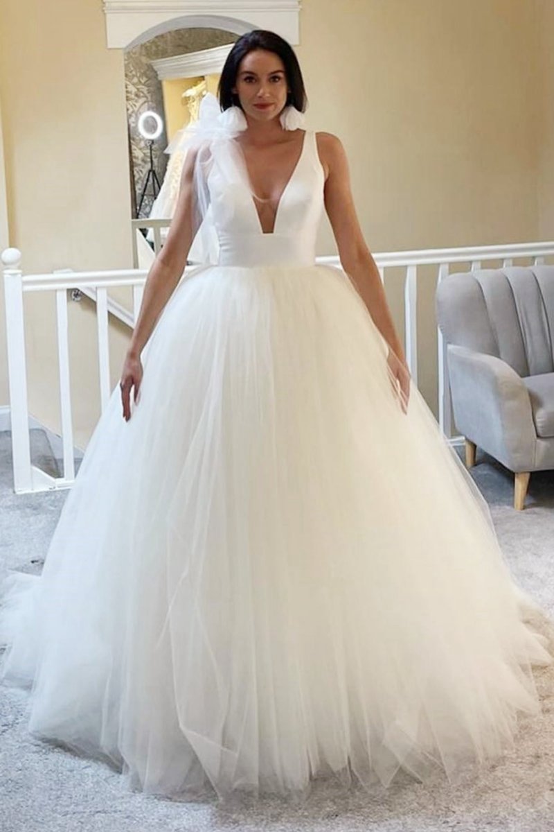 A-line Tulle Plunge V Open Back Wedding Dresses