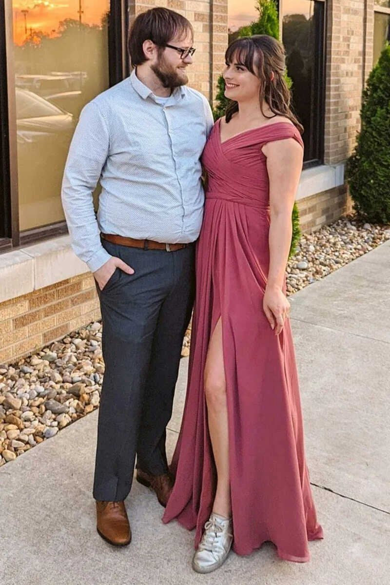 Chiffon Off-the-Shoulder Long Bridesmaid Dresses with Slit