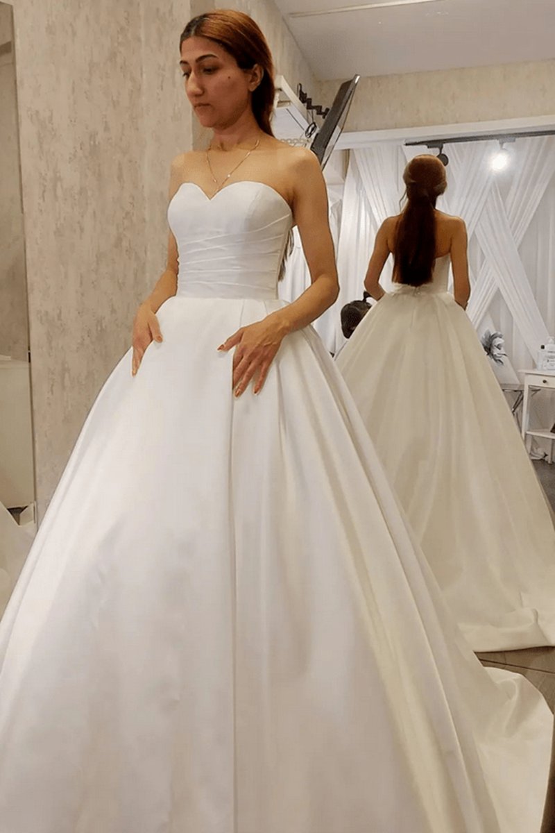 Satin Sweetheart A-line Sleeveless Wedding Dresses