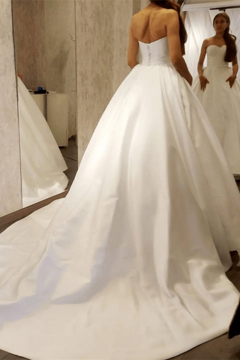 Satin Sweetheart A-line Sleeveless Wedding Dresses