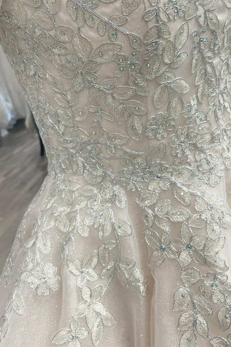 Lace Appliques A-line Short Wedding Dresses