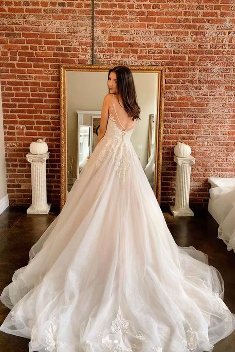 Spaghetti Straps A-line Tulle Wedding Dresses with Lace Appliques