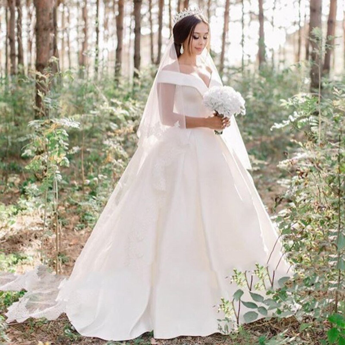 A-line Satin Sweep Train Wedding Dresses with Sleeveless