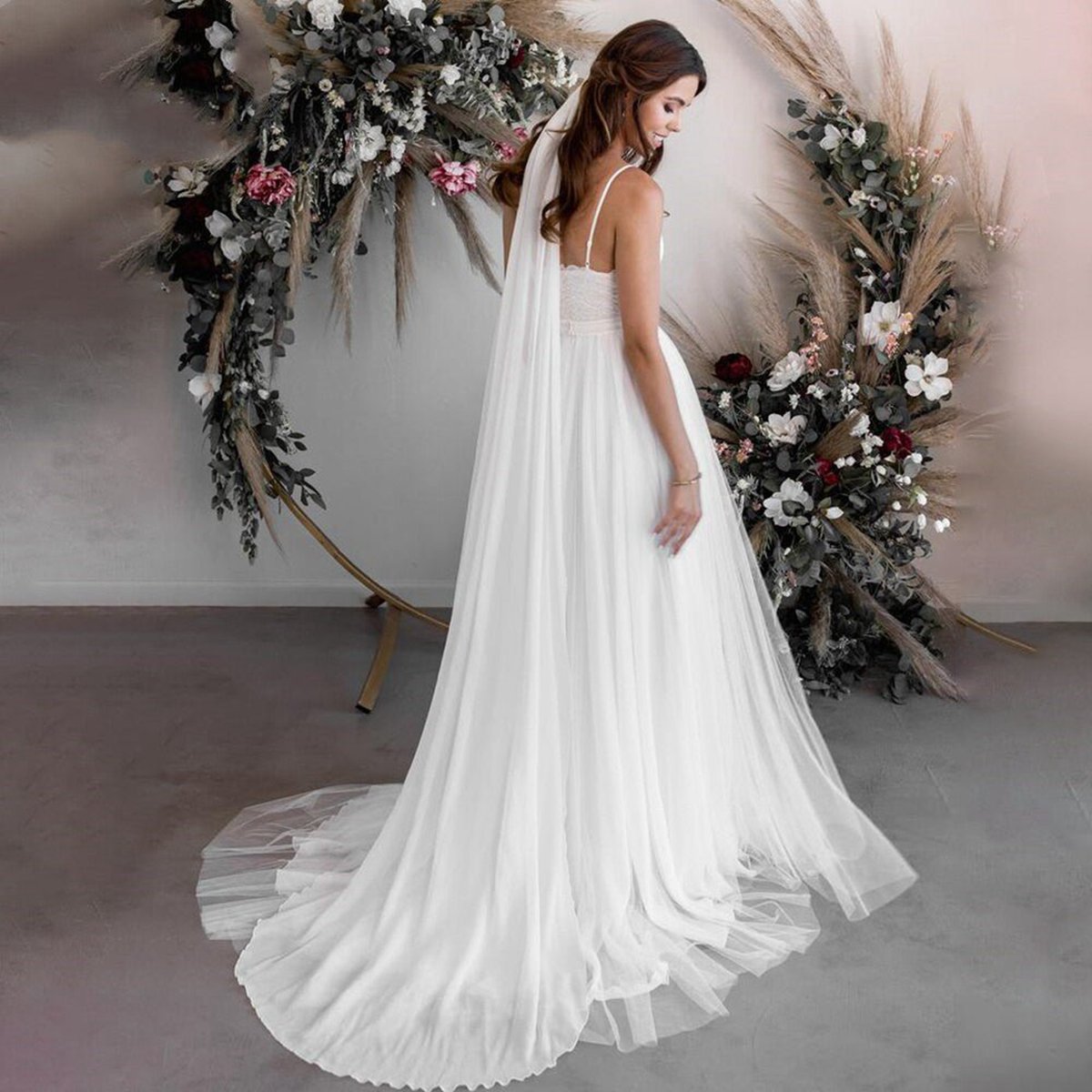 A-line Tulle Spaghetti Straps Wedding Dresses with Lace Appliques