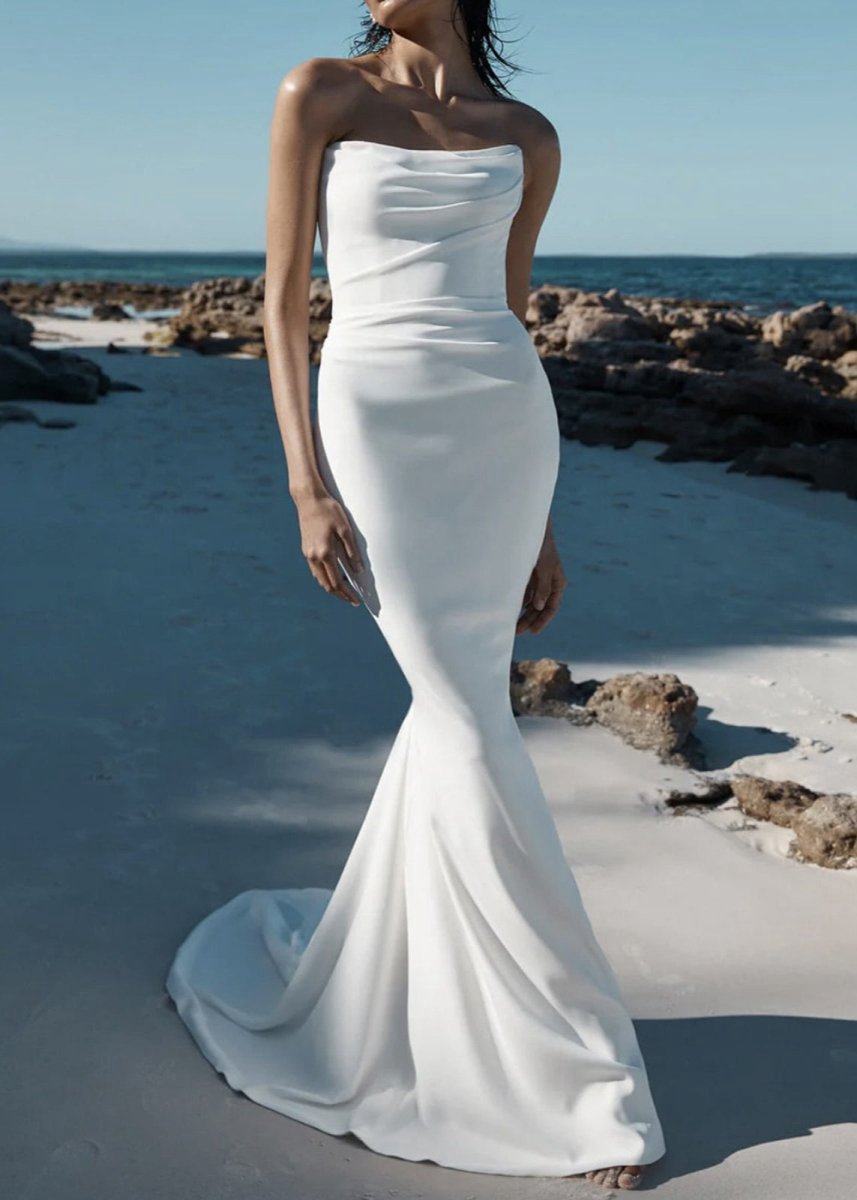 Mermaid Satin Sleeveless Wedding Dresses with Sweep Train