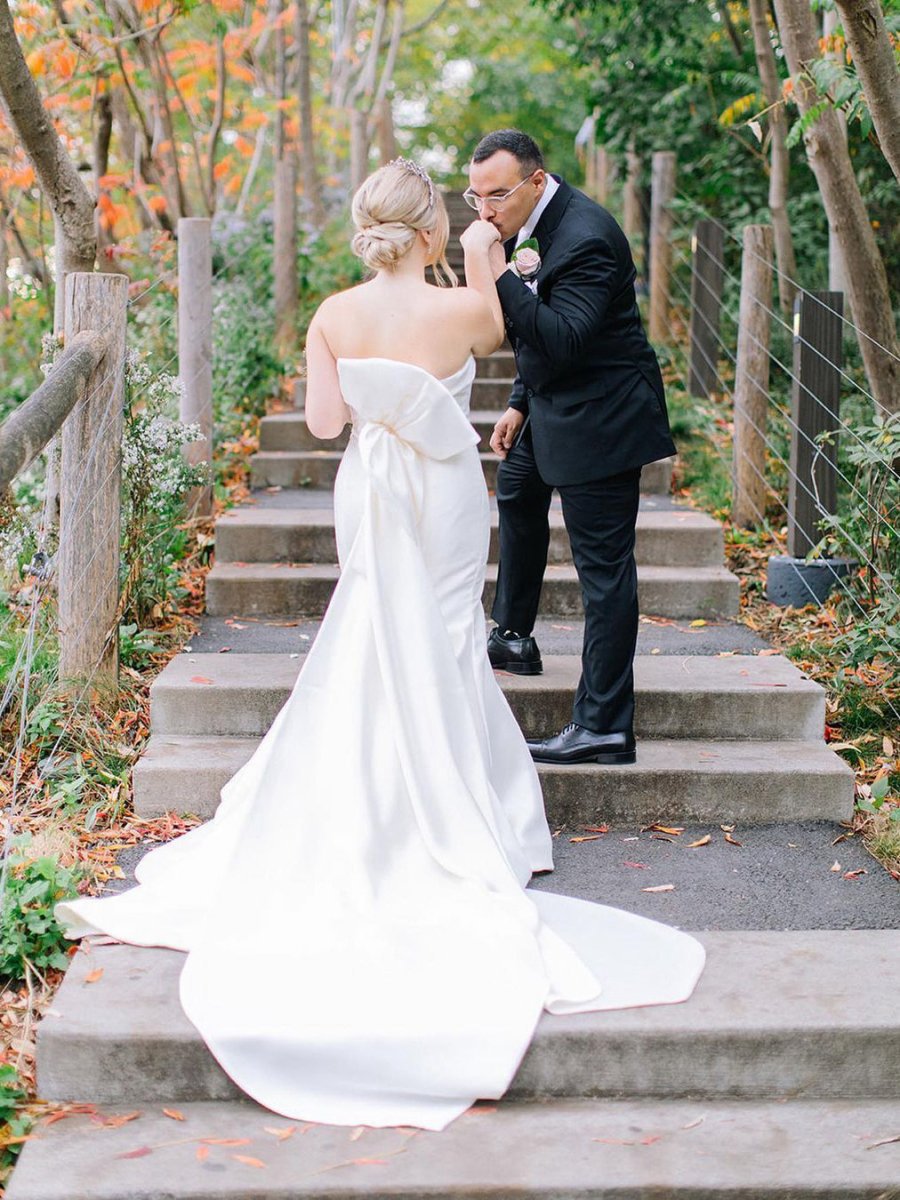 Mermaid Strapless Satin Wedding Dresses with Bow-Knot Wedding Dresses