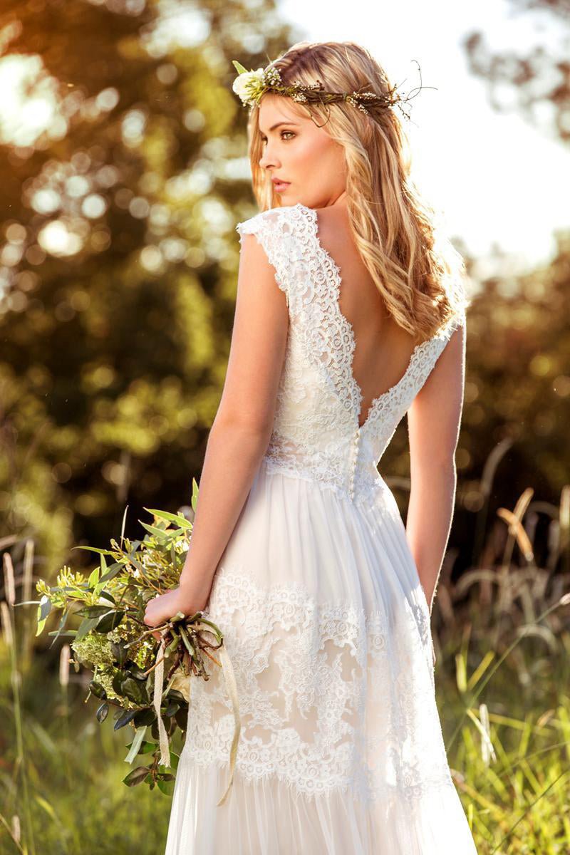 V-Neck Long Cap-Sleeve Appliqued Lace Tulle Wedding Dresses