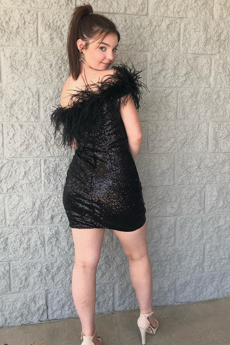 Sparkly Tight Sequins Homecoming Dresses with Feathers
