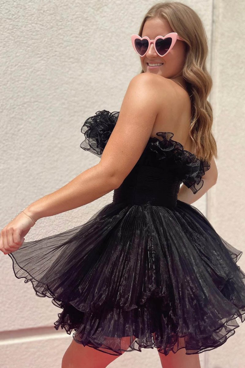 A-line Strapless Ruffled Short Homecoming Dresses