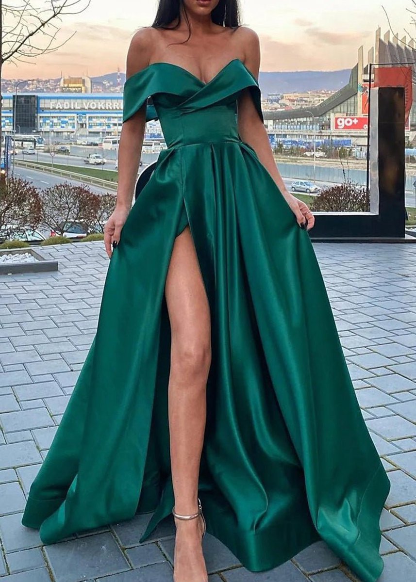 A-line Prom Dresses Celebrity Style Dresses Christmas Floor Length Short Sleeve V Neck Satin with Slit