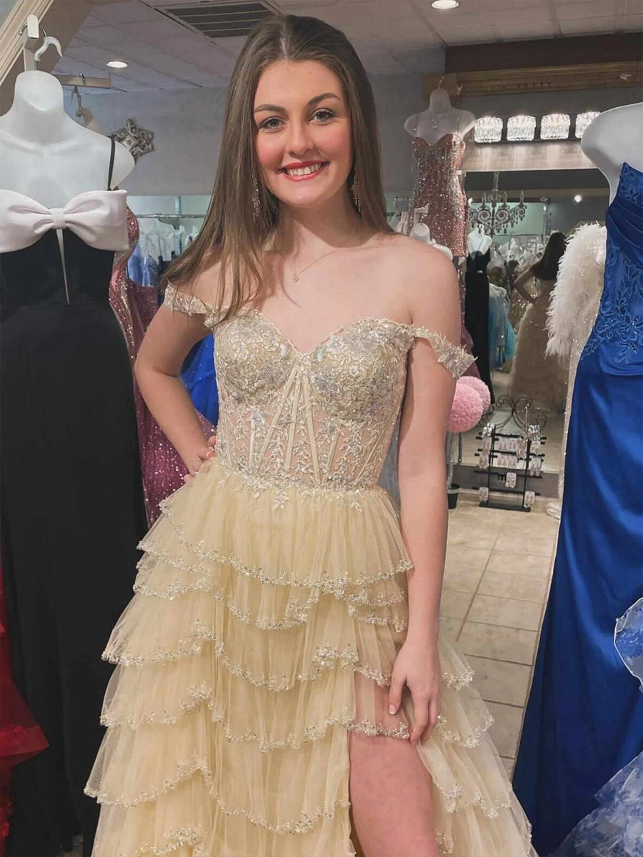 A-line Sweetheart Tulle Prom Dresses with Appliques