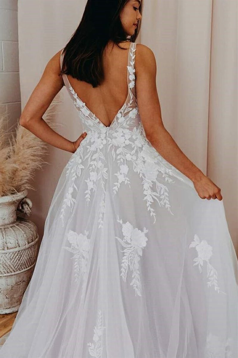 A-line V Back Long Wedding Dresses with Lace Appliqued