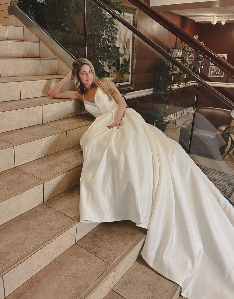 Noble A-line V-Neck Chapel Train Satin Wedding Dresses with Beading