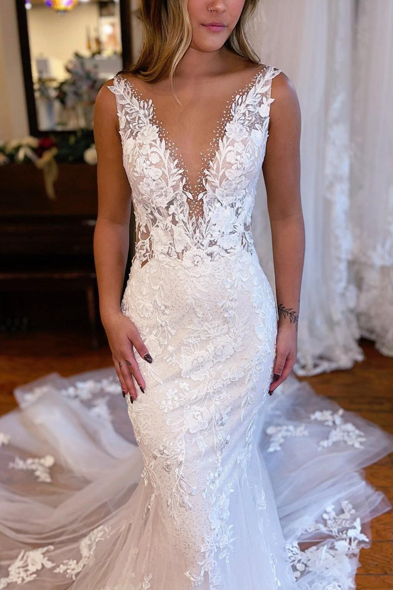 V-Neck Mermaid Long Lace Wedding Dresses