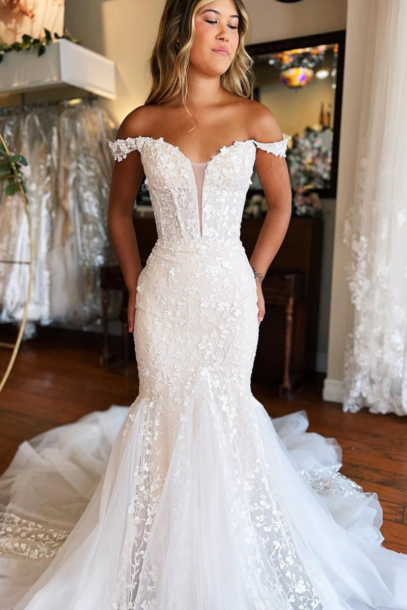 Mermaid Lace Sweep Train Long Wedding Dresses with Appliques