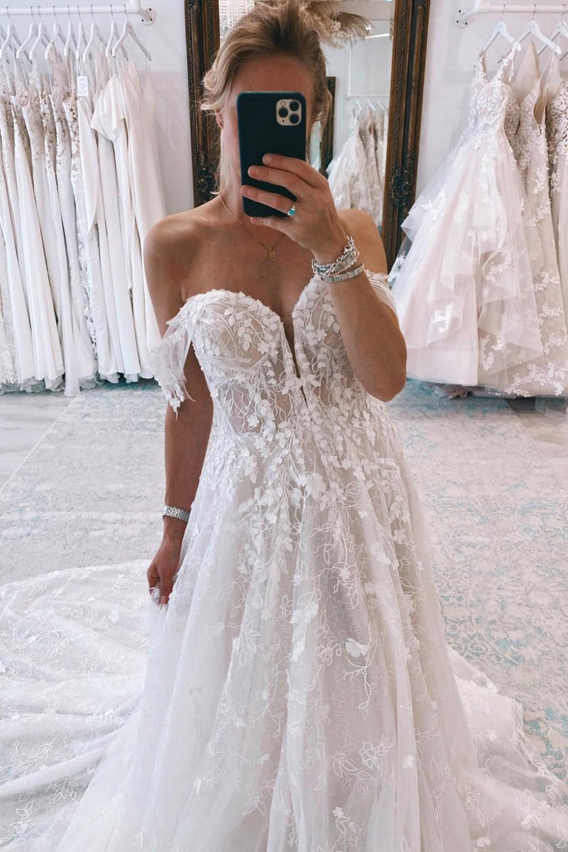 Off the Shoulder Long Lace Mermaid Wedding Dresses with Appliques