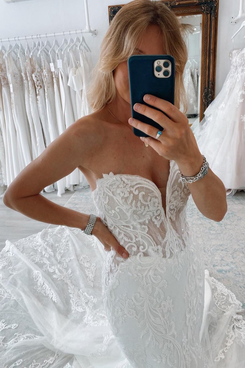 Long Tulle Mermaid Wedding Dresses with Lace Appliques