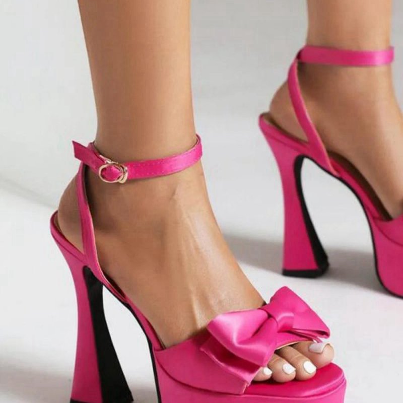 Chunky Hot High Heel Sandals with Bow