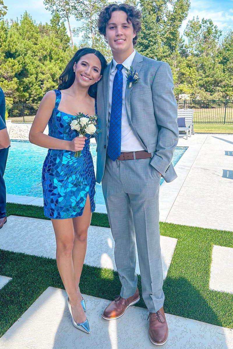 Sparkly Scoop Neck Mirror Tight Short Homecoming Dresses