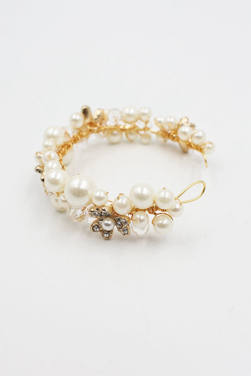 Bride and Bridesmaids Sisters Pearl Wrist