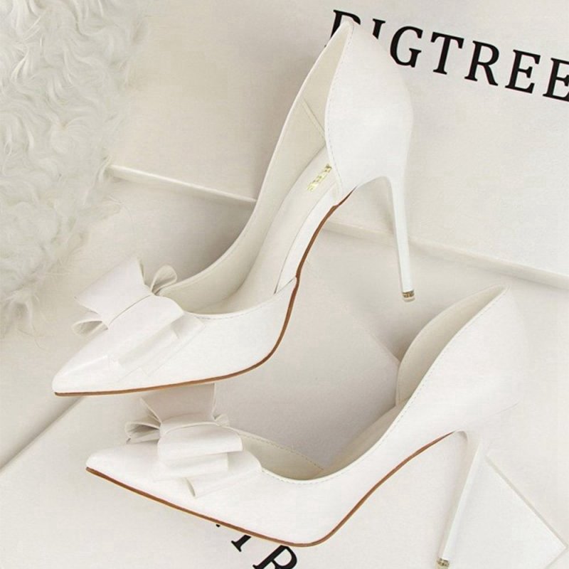 Sweet Bow Pointed Side Hollow High Heels