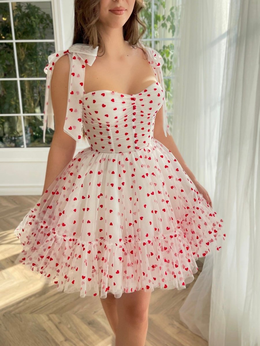 A-line Sweetheart Neck Tulle Homecoming Dresses