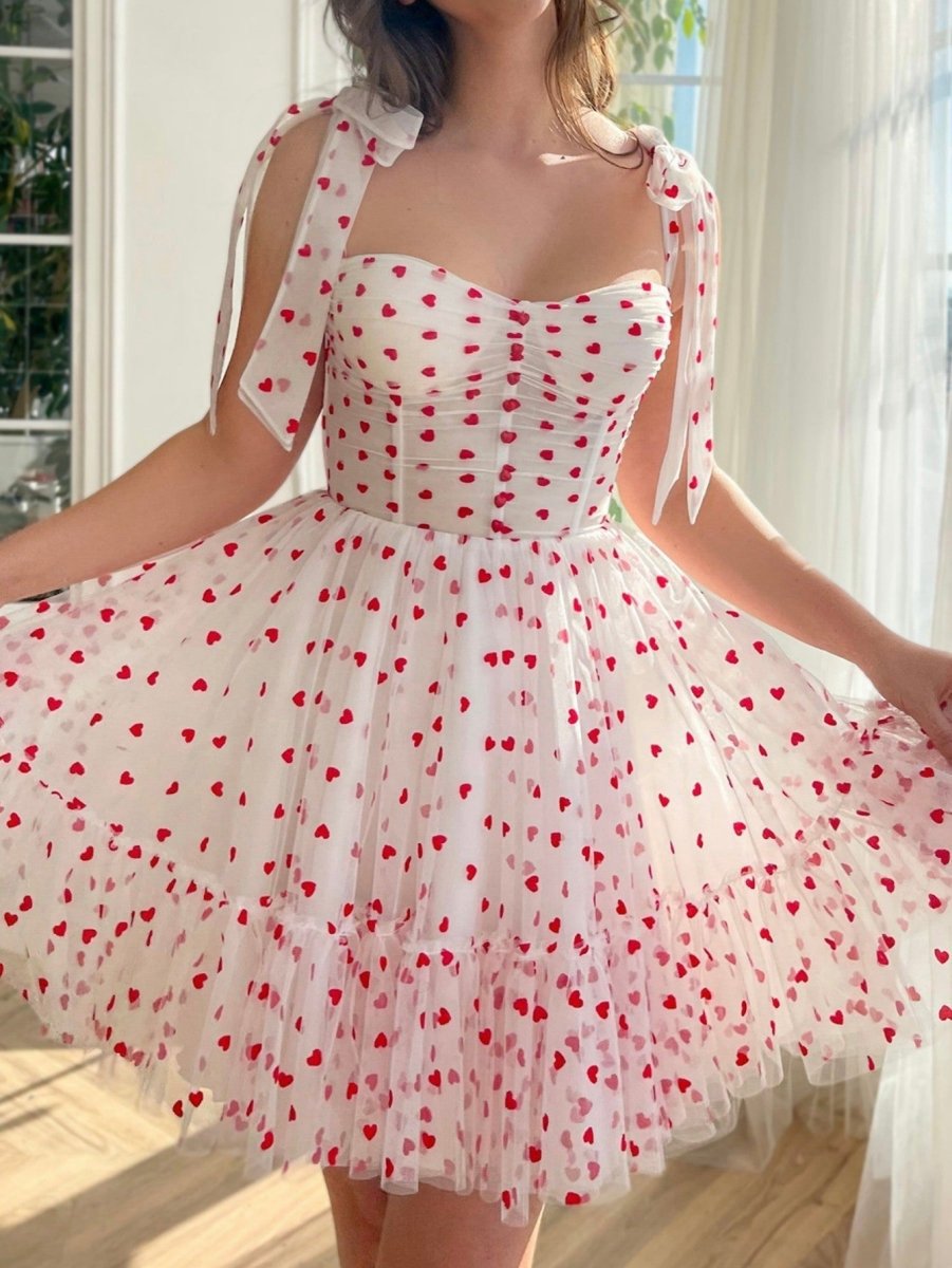 A-line Sweetheart Neck Tulle Homecoming Dresses