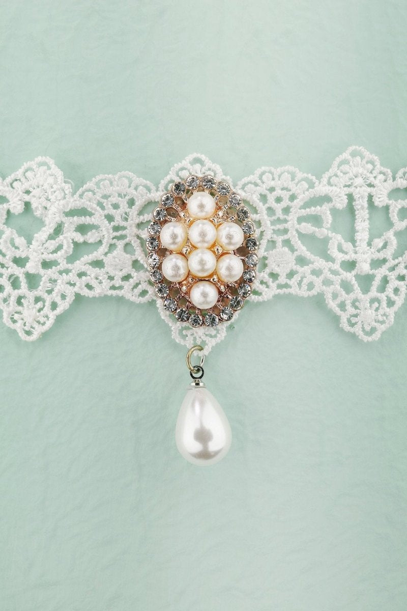 Retro Lace Choker