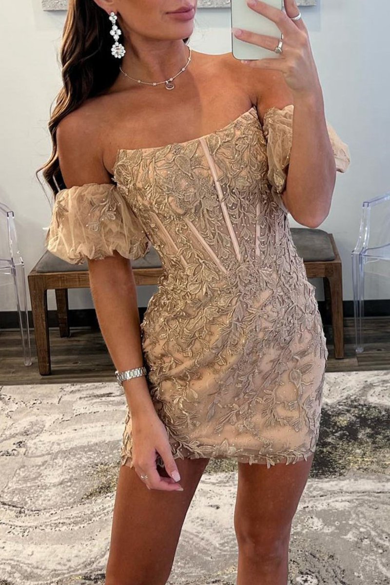 Sheath Lace Strapless Homecoming Dresses with Appliques