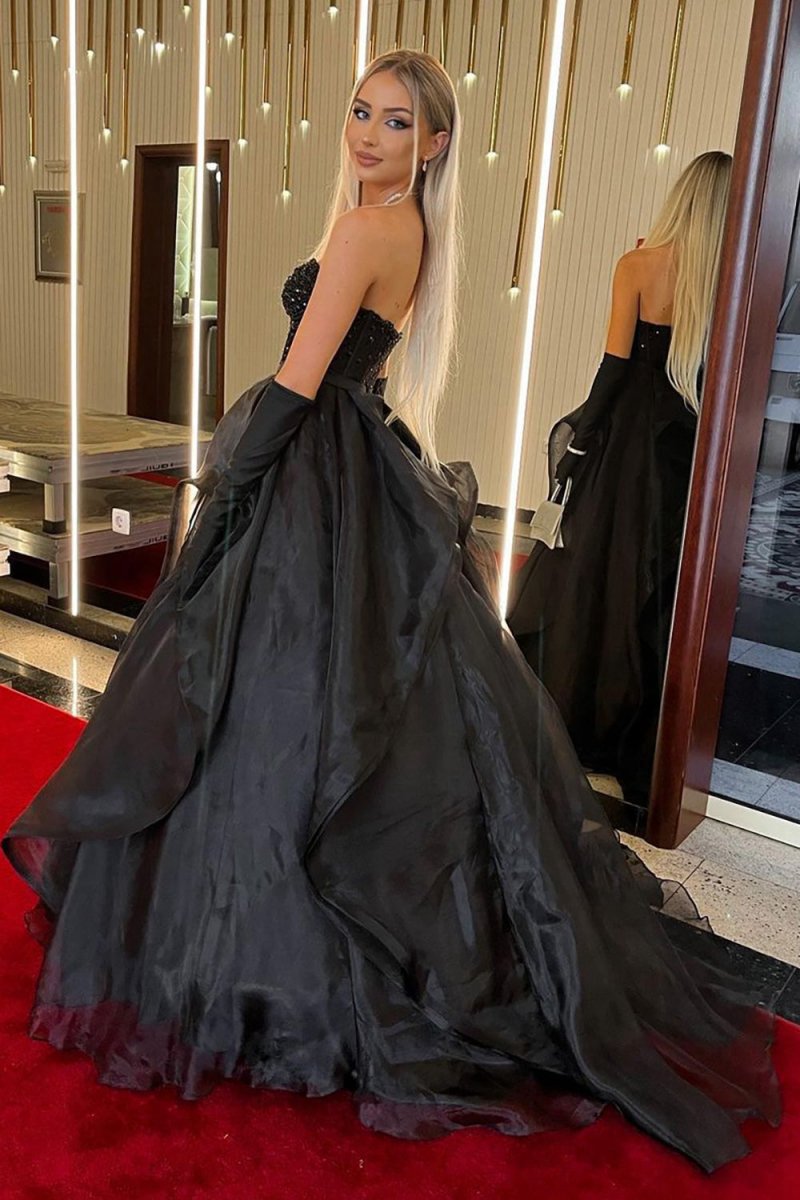 A-line Sweetheart Long Prom Dresses with Beading