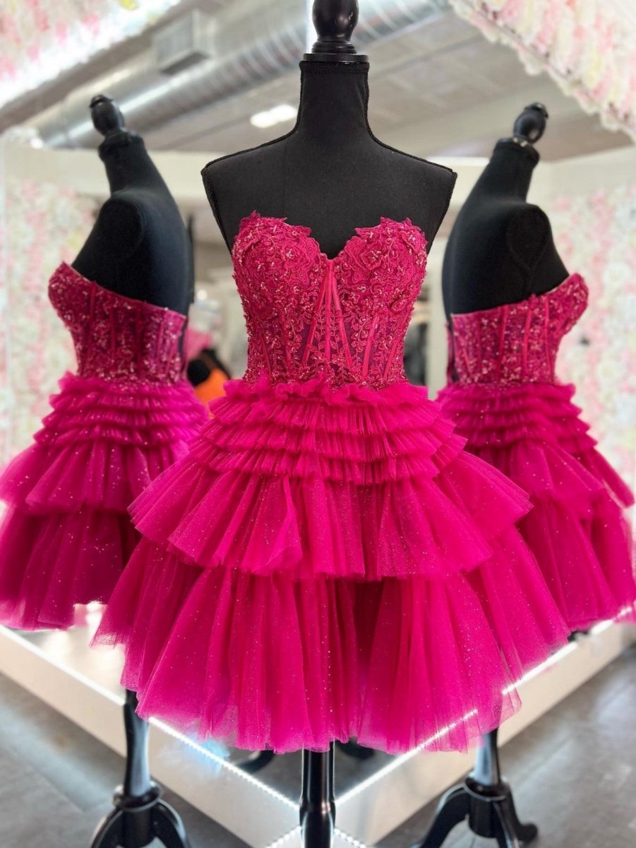 A-line Sweetheart Lace Short Homecoming Dresses