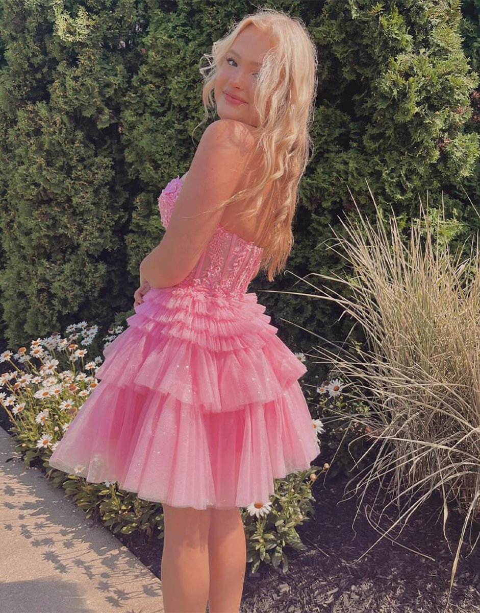 A-line Sweetheart Lace Short Homecoming Dresses