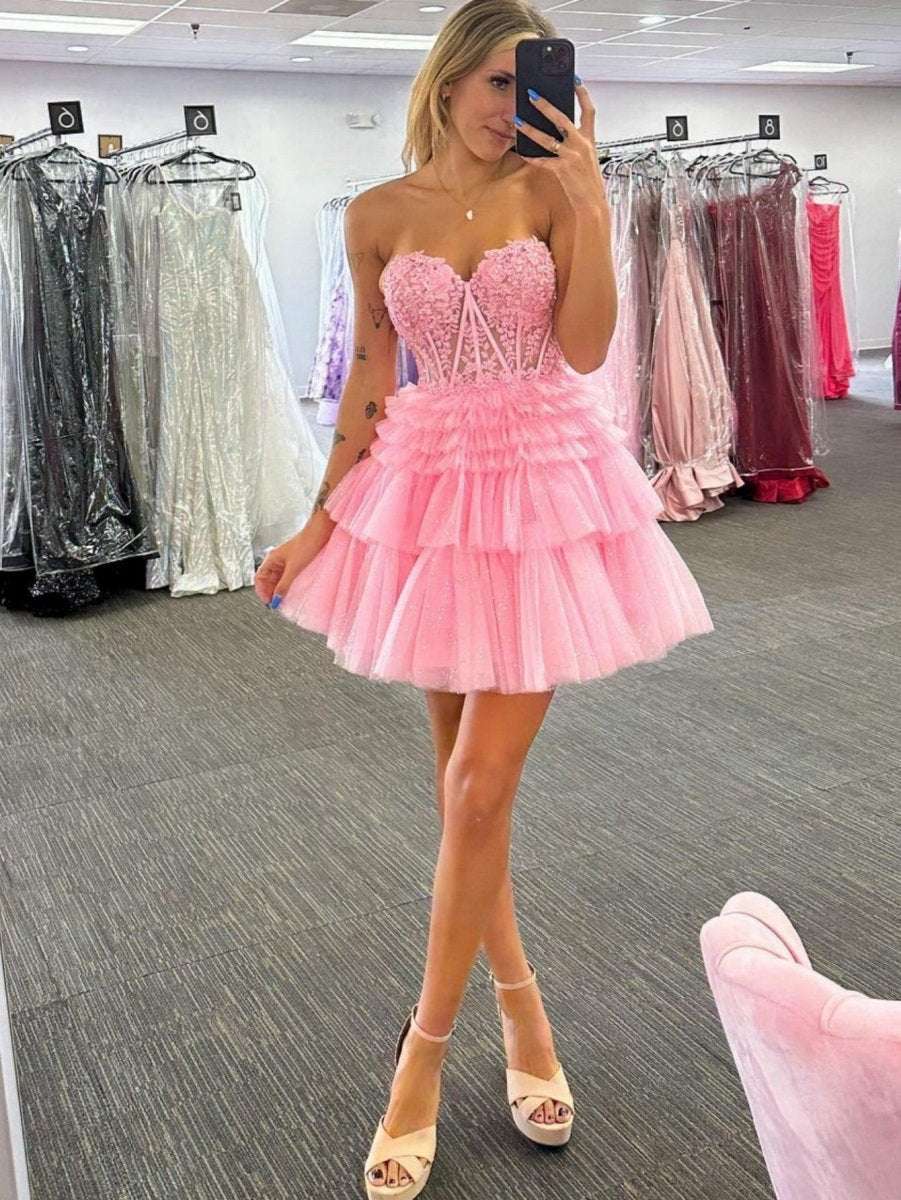A-line Sweetheart Lace Short Homecoming Dresses